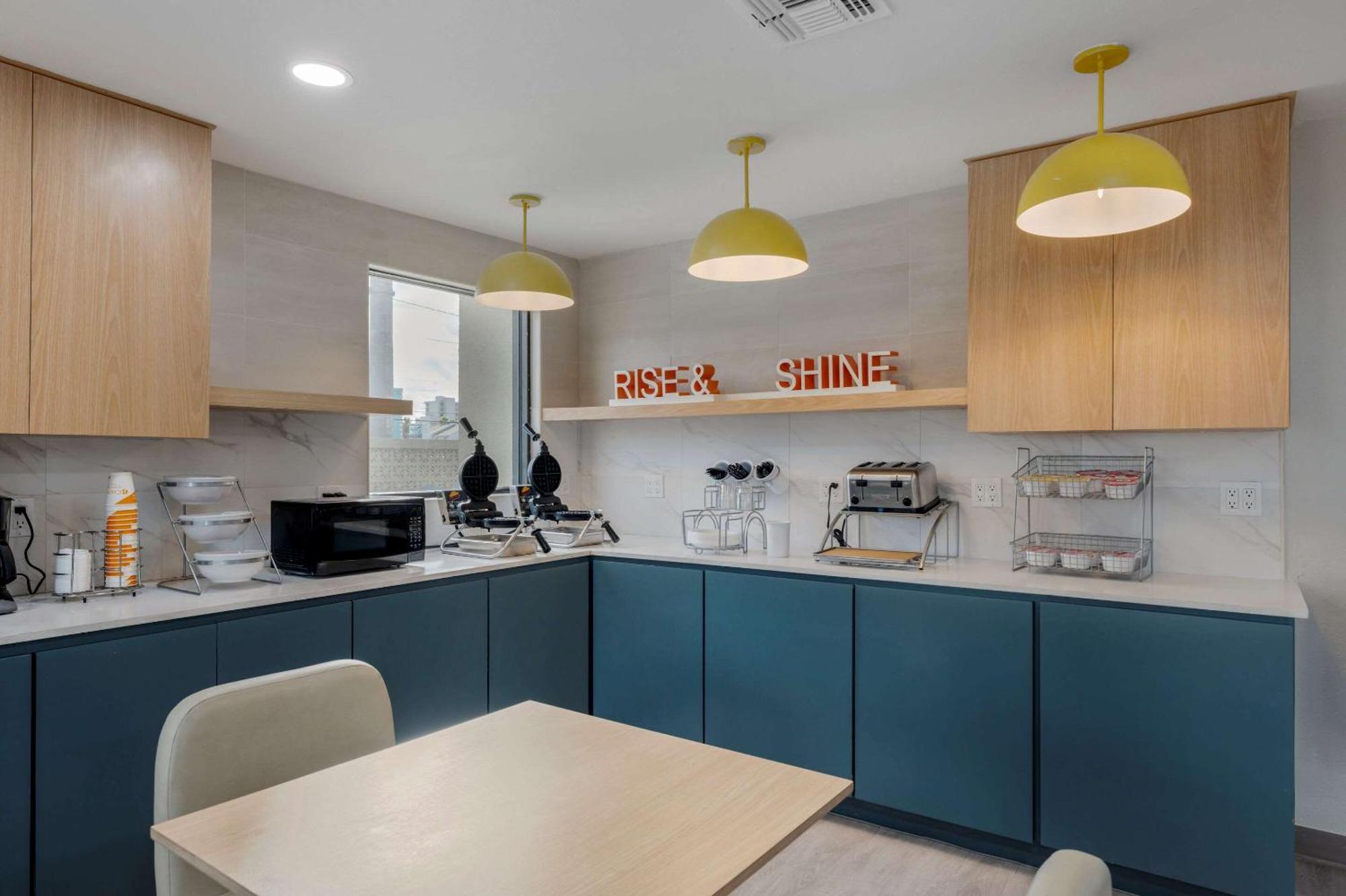 Comfort Inn 南帕诸岛 外观 照片